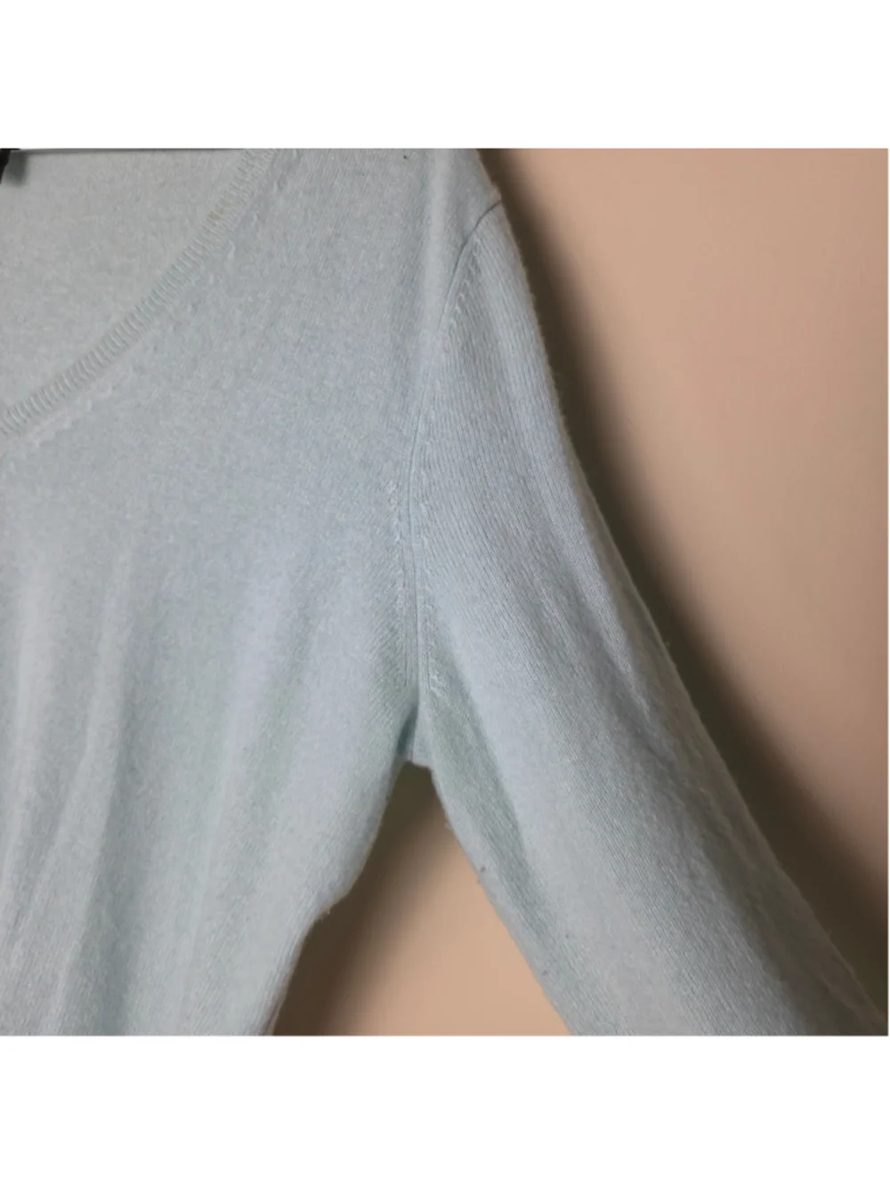 Women's Lord & Taylor 100% Cashmere V-Neck Sweater Light Blue Size L